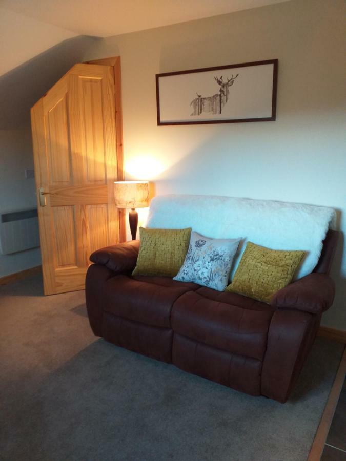 Upper Leanassie Villa Beauly Bagian luar foto