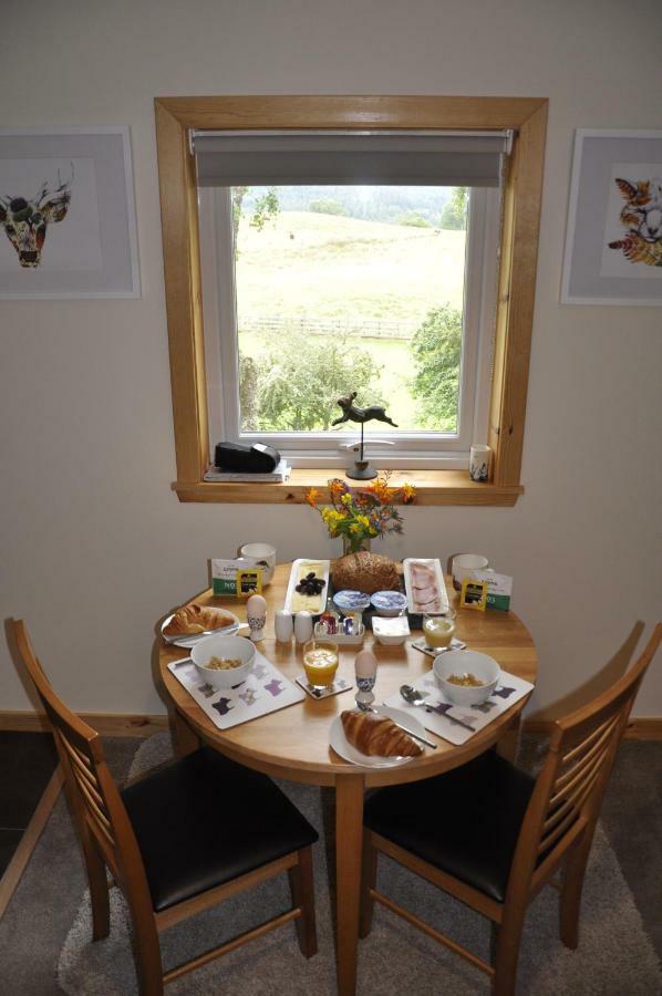 Upper Leanassie Villa Beauly Bagian luar foto